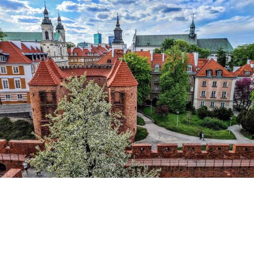 Atmospheric Apartment next to Warsaw Old Town Square by Noclegi Renters