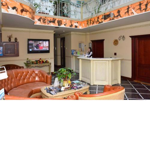 Atrium Hotel