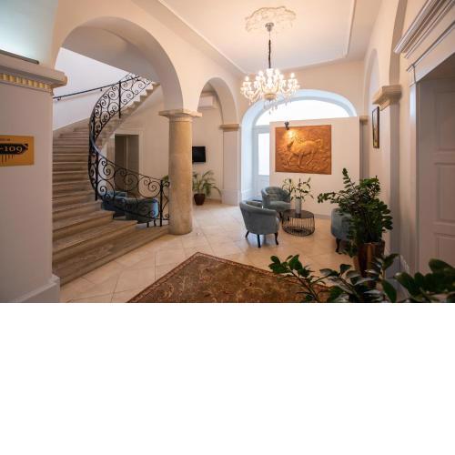 Átrium Rooms & Café