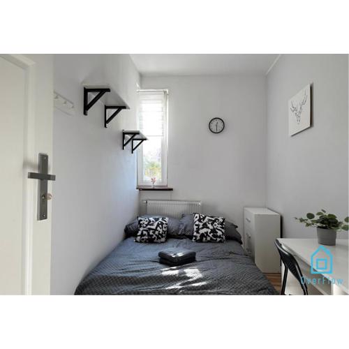 August Room - Peaceful Retreat, 10 Minutes to Gdańsk Old Town & Seaside