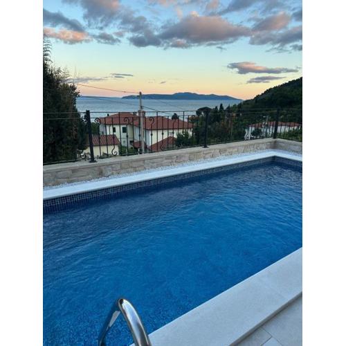 Aura Adriatica Olive - Luxury Apartment, private pool, sea view, parking