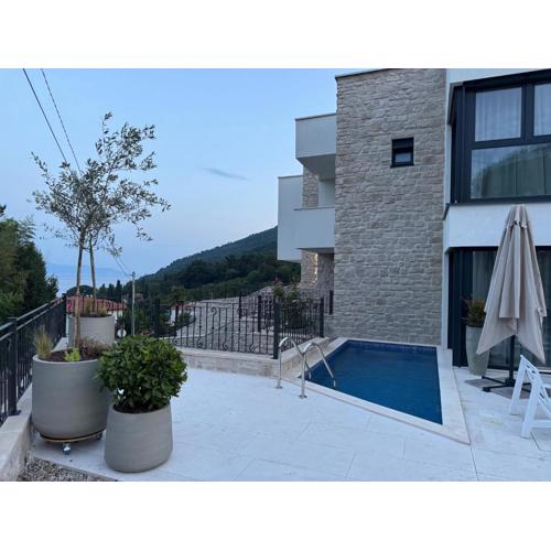 Aura Adriatica Onyx - Luxury Apartment, private pool, sea view, parking