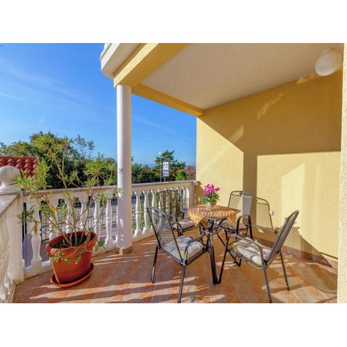 Authentic Apartment in Dramalj Croatia, cleaning included