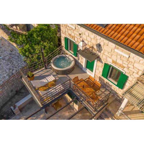 Authentic Villa Adrion