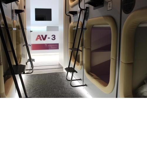 AV-3 capsule hotel