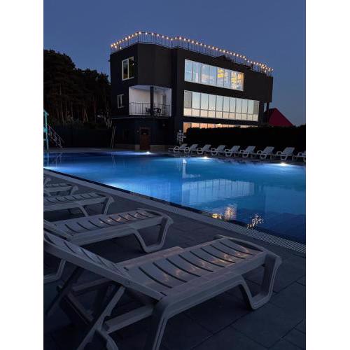 Avalon Hotel&Pool