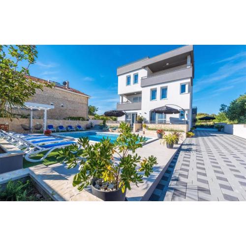 Awesome Apartment In Bibinje With Wifi