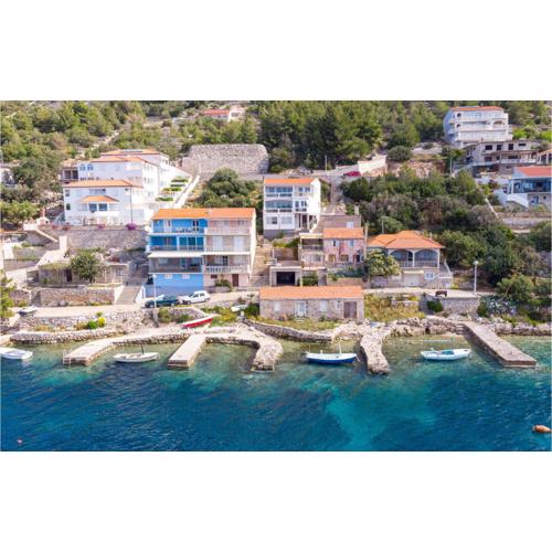 Awesome Apartment In Blato