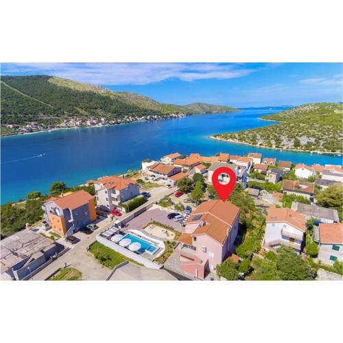 Awesome Apartment In Grebastica