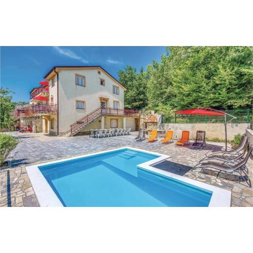 Awesome Apartment In Grizane With Wifi