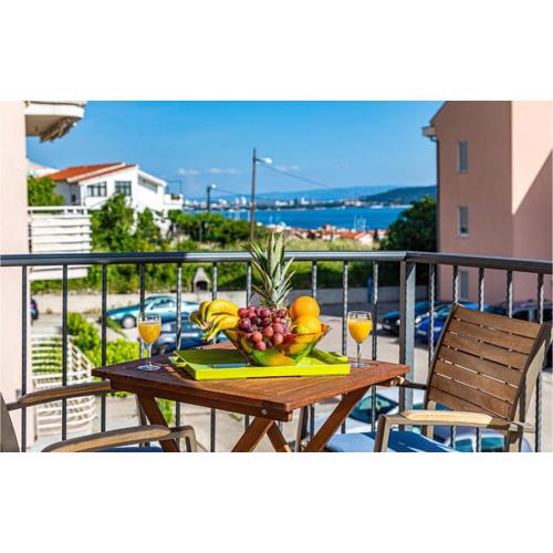 Awesome Apartment In Kastel Kambelovac