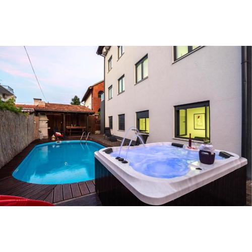 Awesome Apartment In Kastel Kambelovac