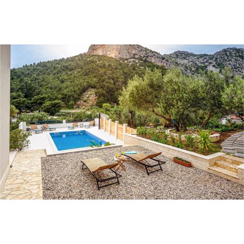 Awesome Apartment In Klek With Wi-Fi