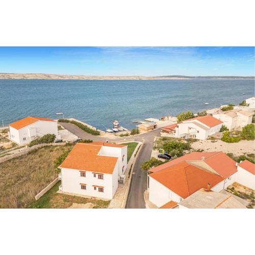 Awesome Apartment In Kustici With Wifi