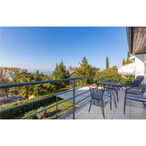 Awesome Apartment In Njivice With Wifi