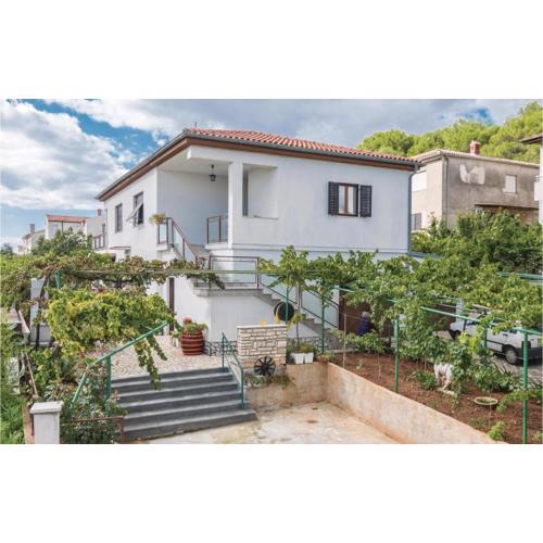 Awesome Apartment In Pula With Wifi