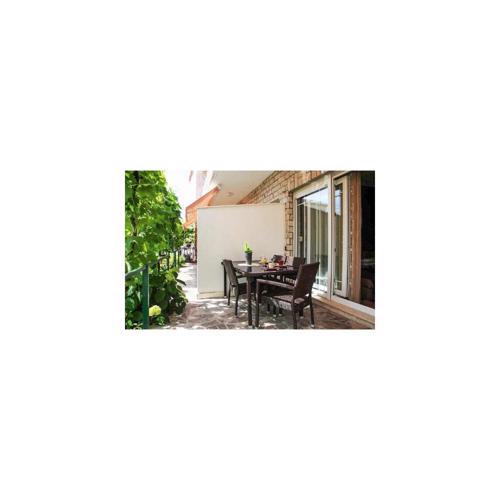 Awesome Apartment In Vodice With Wifi