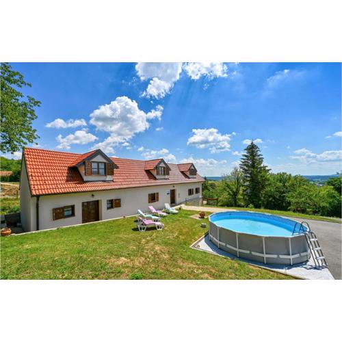 Awesome Home In Breznicki Hum
