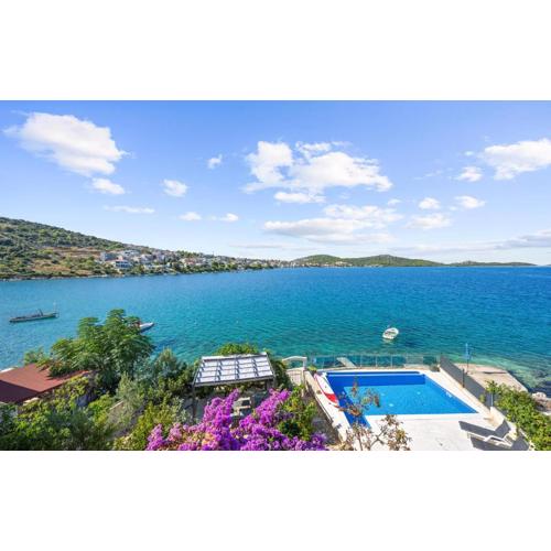 Awesome Home In Kalebova Luka