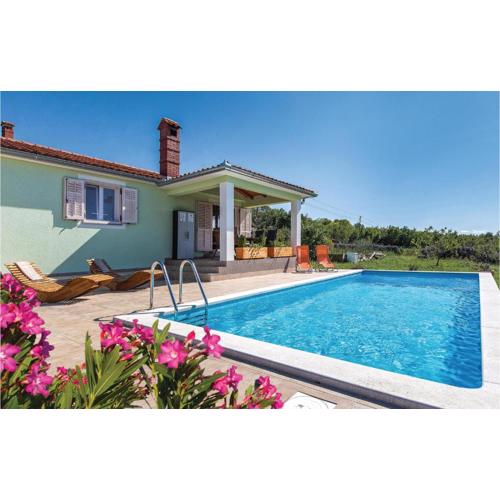 Awesome Home In Koromacno With Wifi