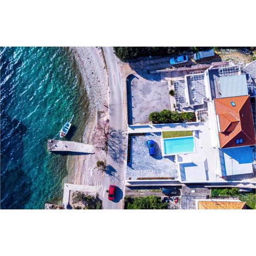 Awesome Home In Kuciste With Wifi