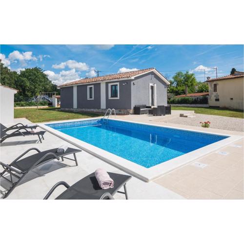 Awesome Home In Malisi With Kitchen
