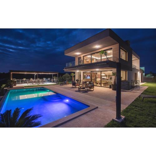 Awesome Home In Medulin