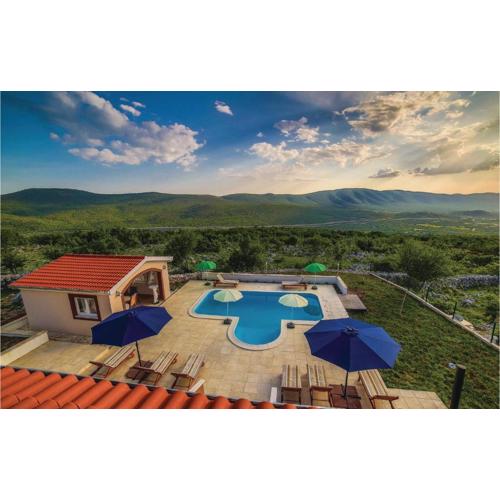 Awesome Home In Radosic