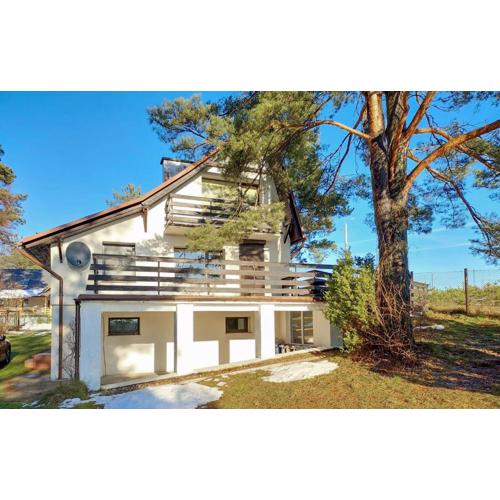 Awesome Home In Stezyca With Wifi