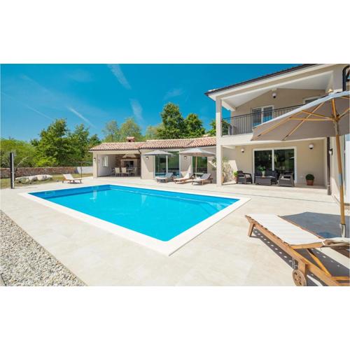 Awesome Home In Sveti Petar U Sumi