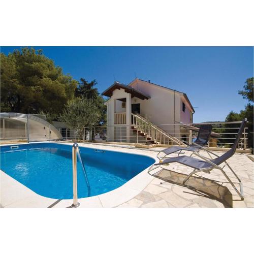 Awesome Home In Tisno With Wifi