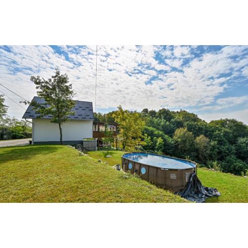 Awesome Home In Vinica Breg With Wifi