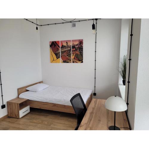 Axo-Hostel 13