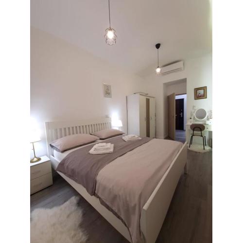 A&Z APARTMENT