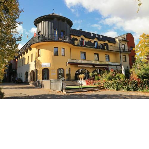 B & B Tomula