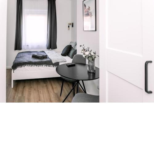 B15 - Wood&Black Apartman