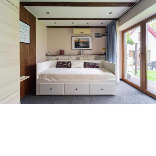B48 Gardenhouse