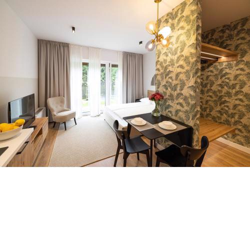 B85 Suites