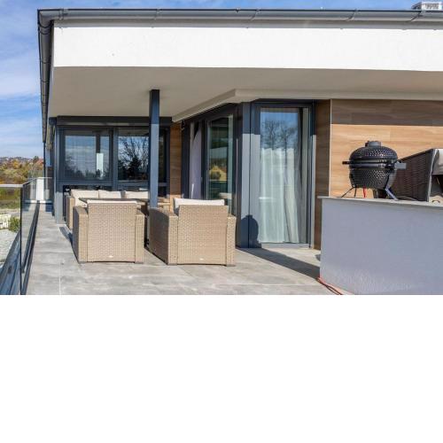 B9 Penthouse Alsóörs