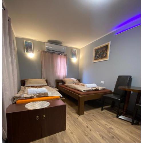 Babér Apartmanház Balatonakarattya