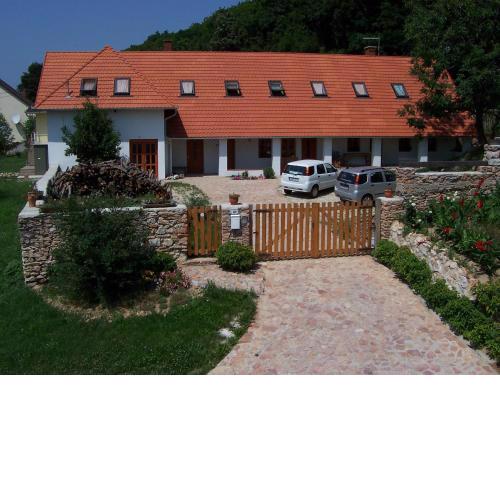 Bakonyi Apartmanház Eplény
