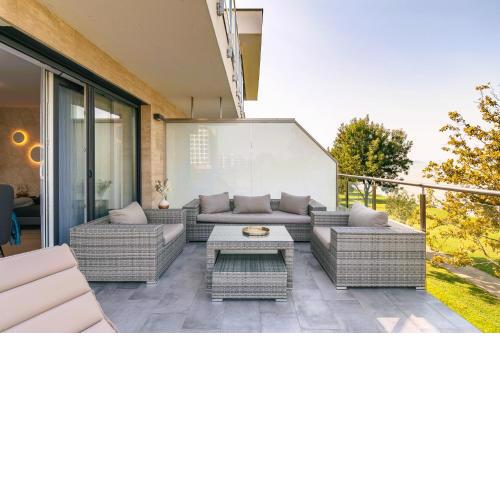 Balaton Bliss Lakeside Apartment