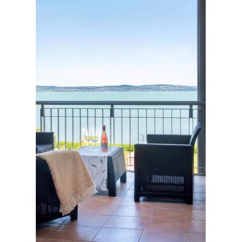 Balaton Lakeside Residence