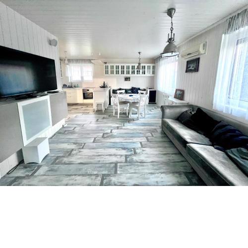 Balaton Row House