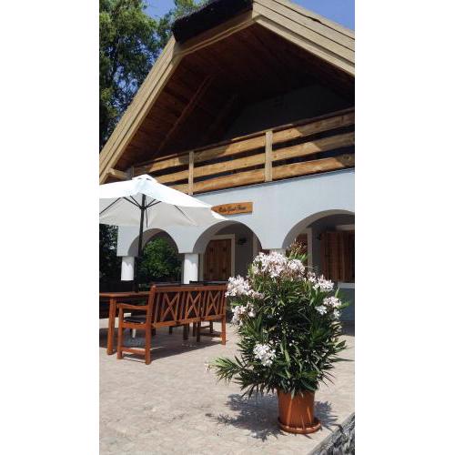 Balaton Rustic Guesthouse