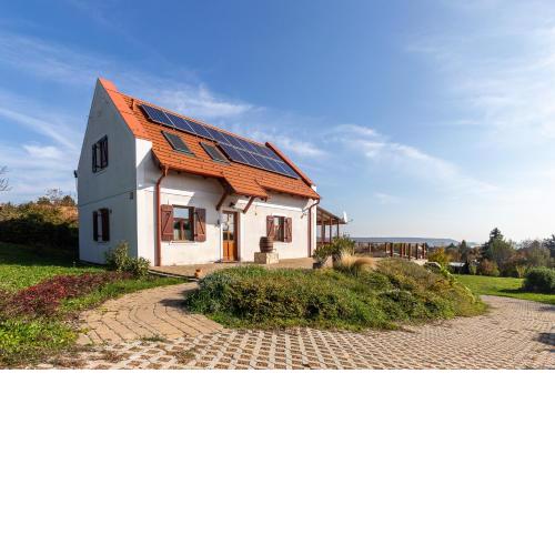 Balaton View From Almadi - Happy Rentals