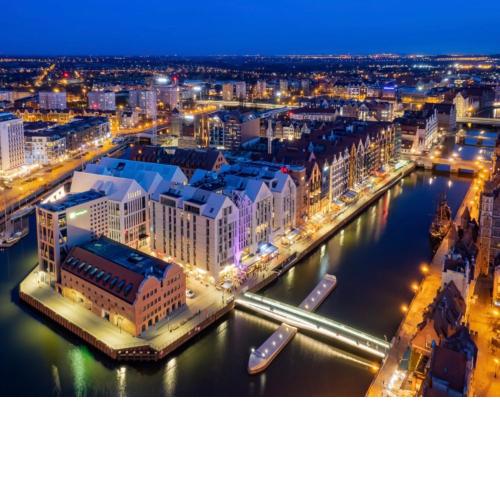 Baltic Riviera Apartments - luxurious apartment with patio and river view