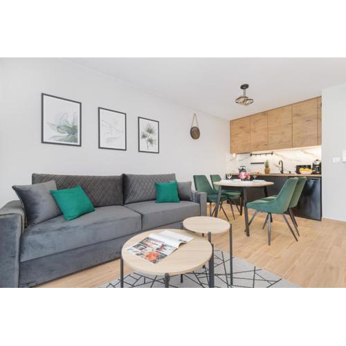 Baltic Twist Apartment with Balcony Jastrzębia Góra by Noclegi Renters