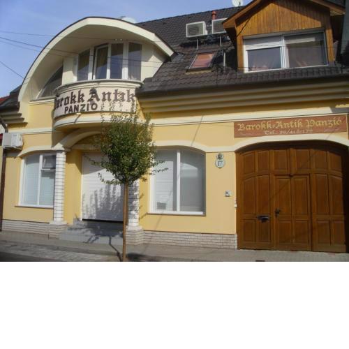 Barokk Antik Guest Hause