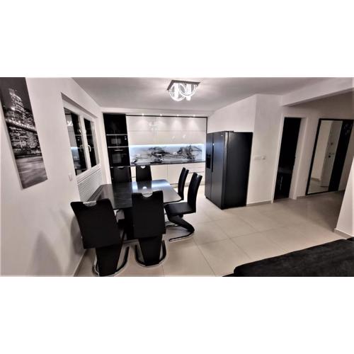 BARTOL LUXURY APARTMENTS KRK Croatia, with own HOT TUB - WHIRLPOOL